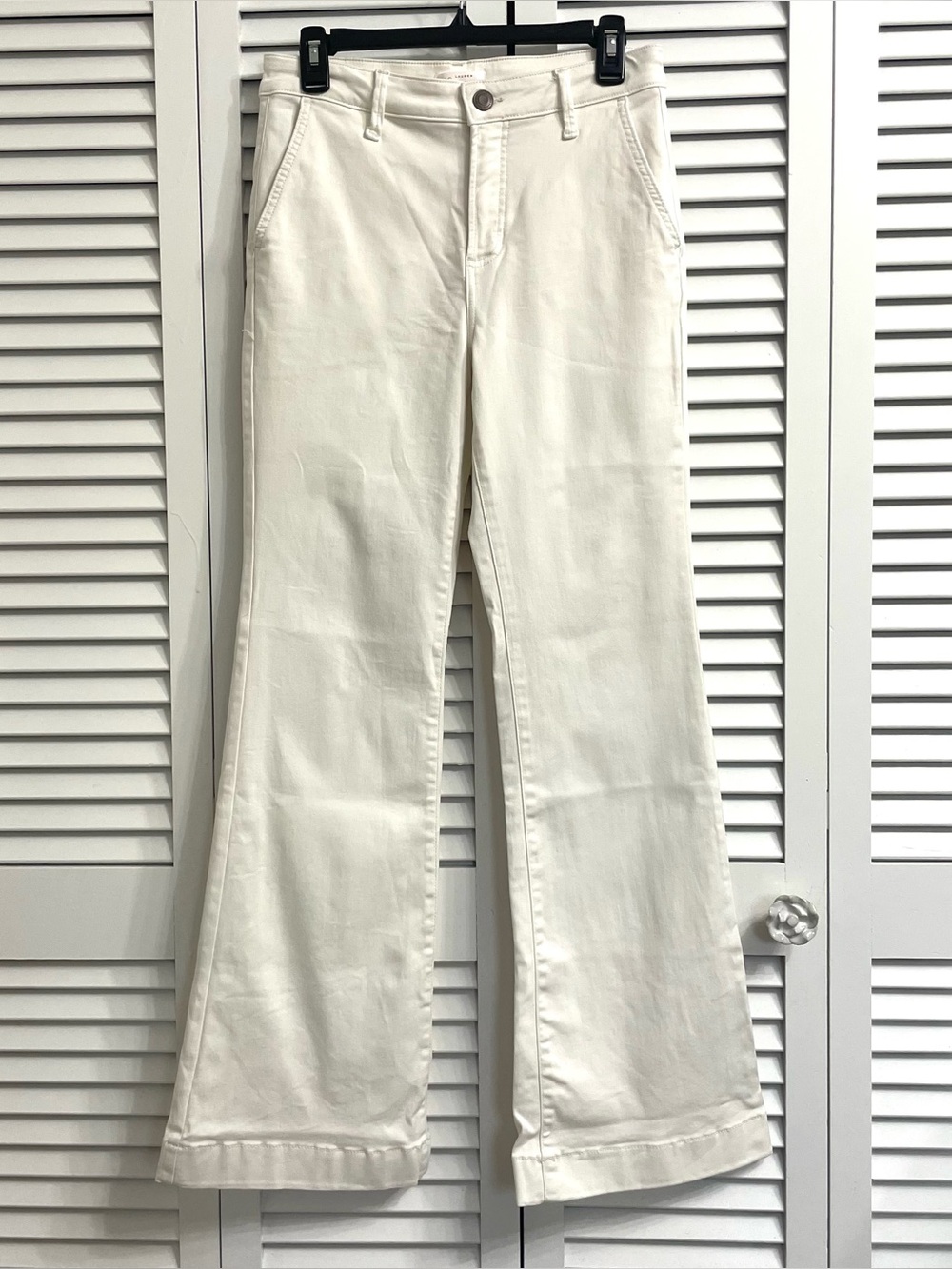 LC Lauren Conrad Super High Rise Flare White Jeans Size 6 Stretch Denim Boho